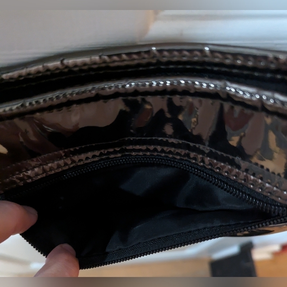 Think Roslyn Bum Bag Crossbody - Picture 14 of 16